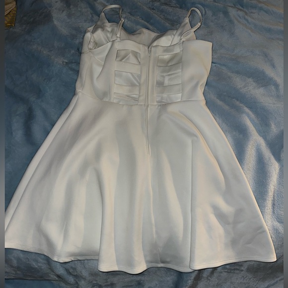 Trixxi - Picture 3 of 3